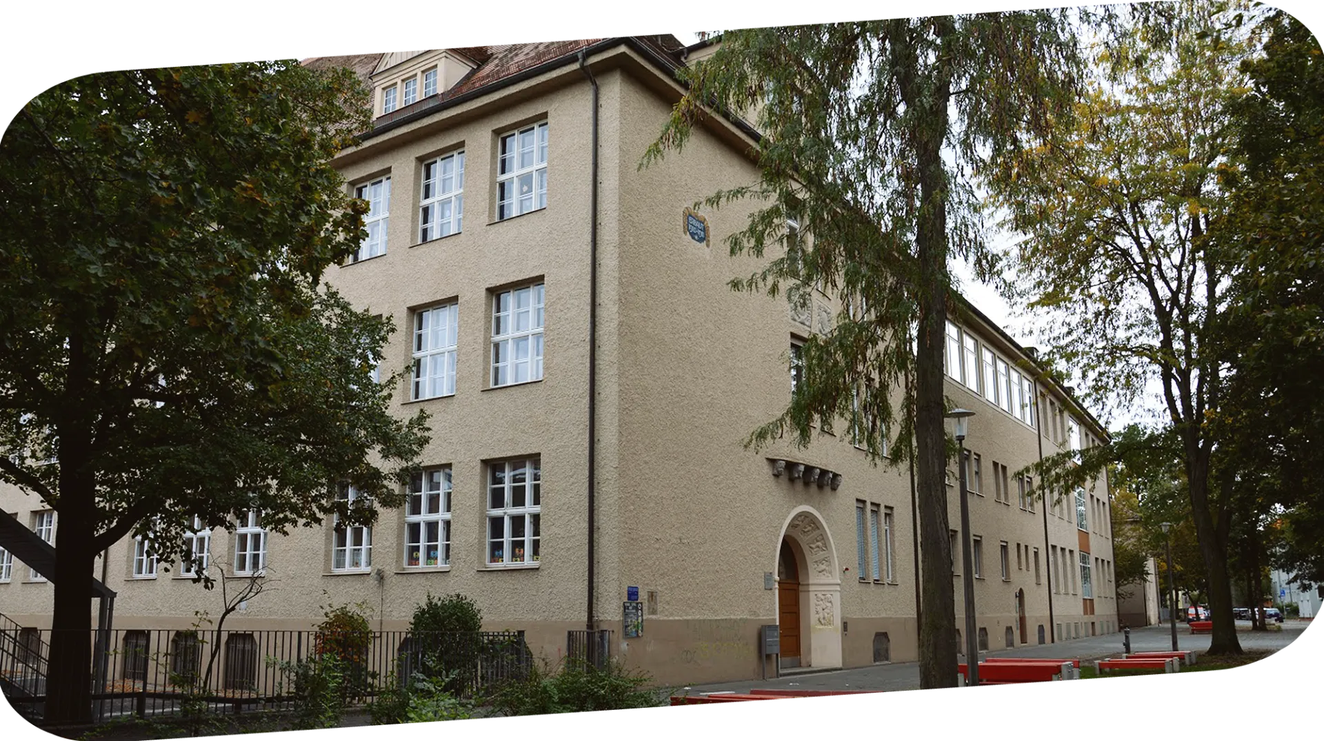 Sir William Herschel Mittelschule add-on ist Firmenpate der Friedrich-Wilhelm-Herschel Mittelschule